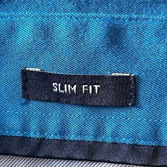 TOMMY Hilfiger blue button up shirt - Picture 5 of 7